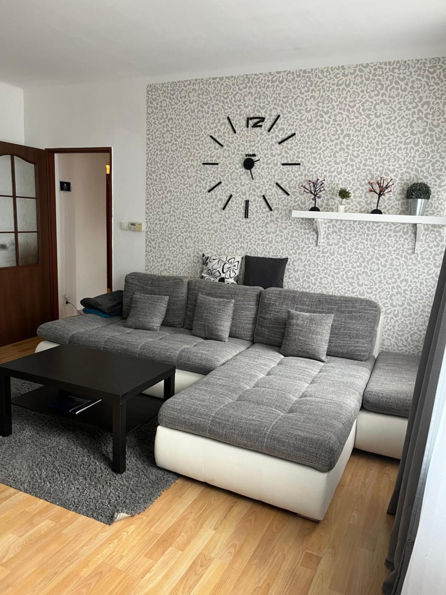 Maja Apartment *